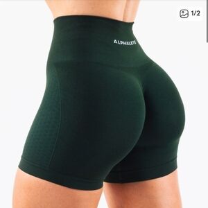 Amplify Contour Ultra High Rise Shorts In Central Park Green, Small